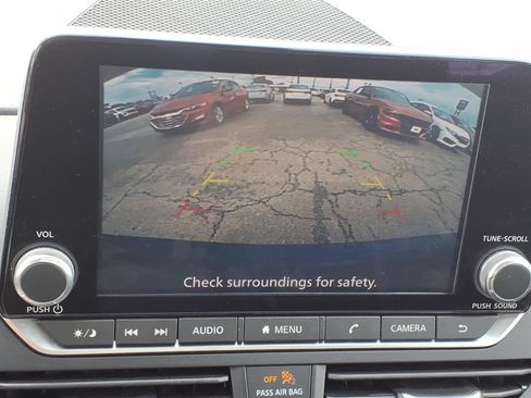 Used 2024 Nissan Altima 2.5 SR FWD image 18