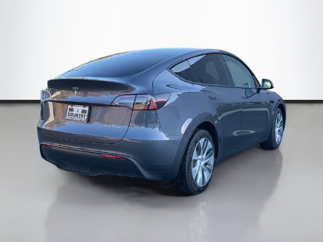 Used 2023 Tesla Model Y Long Range AWD/4WD image 7