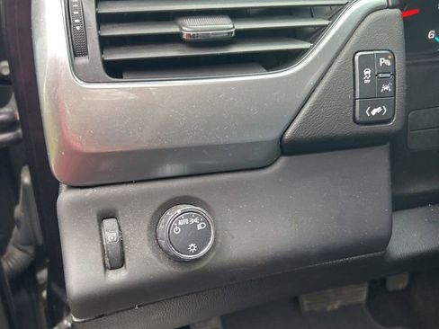 Used 2017 Chevrolet Tahoe LT image 5