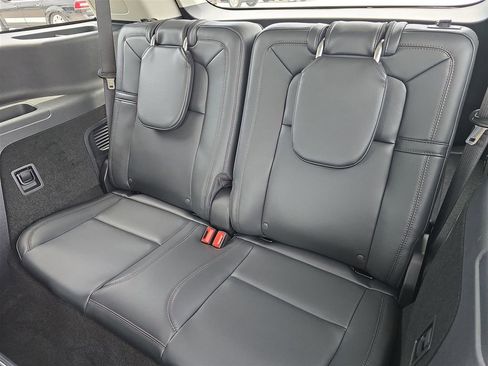 New 2025 Lincoln Aviator Reserve w/ Luxury Package image 11