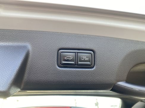 Used 2024 Kia Carnival SX Prestige image 33