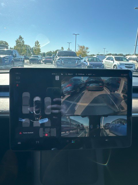 Used 2021 Tesla Model Y Long Range AWD/4WD image 24