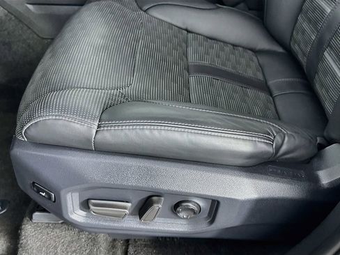 Used 2025 Toyota Sequoia Capstone AWD/4WD image 24