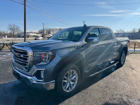 Used 2019 GMC Sierra 1500 SLT w/ SLT Premium Package image 3
