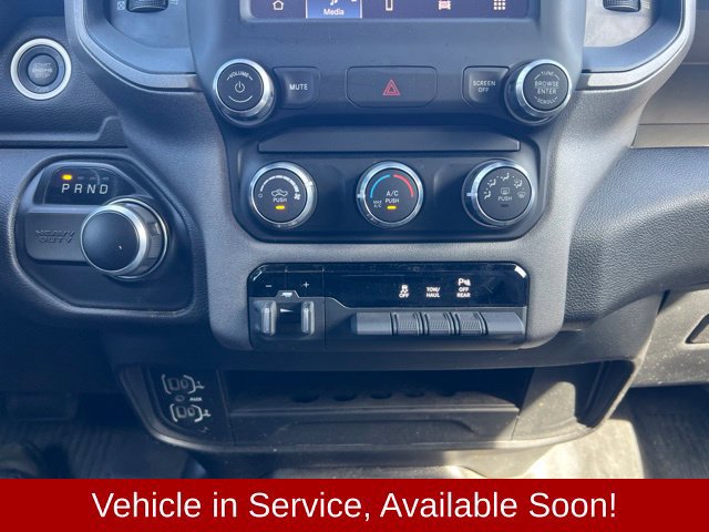 Used 2024 RAM 2500 Tradesman w/ Chrome Appearance Group AWD/4WD image 14