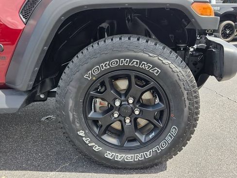 Used 2021 Jeep Wrangler Unlimited Sport AWD/4WD image 9