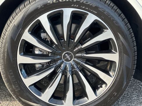 Used 2022 Lincoln Aviator Black Label Grand Touring w/ Class IV Trailer Tow Package image 26