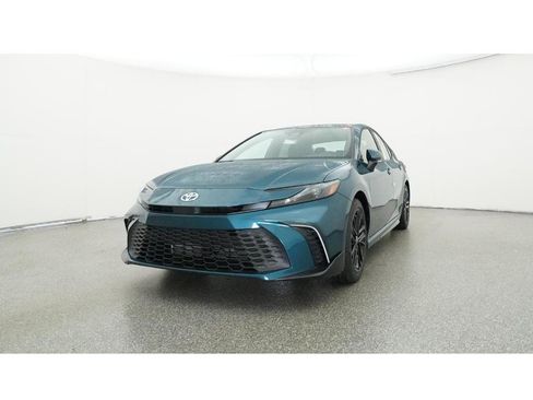 Certified 2026 Toyota Camry SE w/ Multimedia Upgrade Package image 32