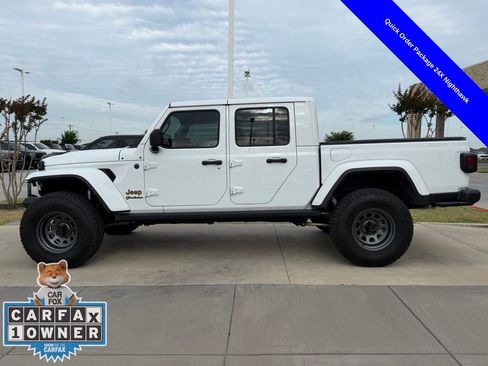 Used 2024 Jeep Gladiator Sport AWD/4WD image 9