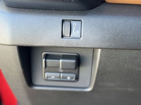 Used 2023 GMC Canyon AT4 w/ AT4 Premium Package image 20