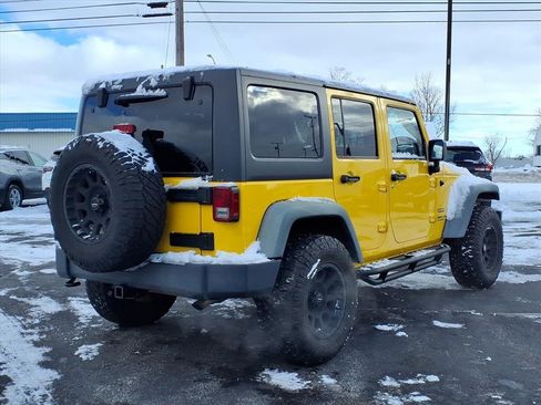 Used 2011 Jeep Wrangler Unlimited Sport image 10