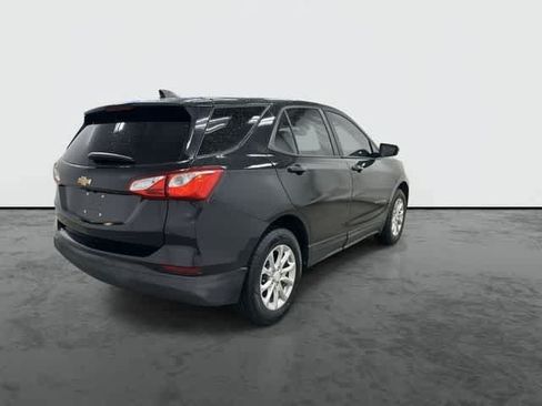 Used 2020 Chevrolet Equinox LS AWD/4WD image 3