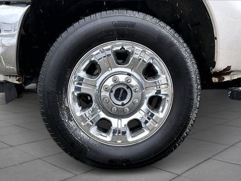 Used 2016 Ford F250 Lariat w/ Lariat Ultimate Package image 11