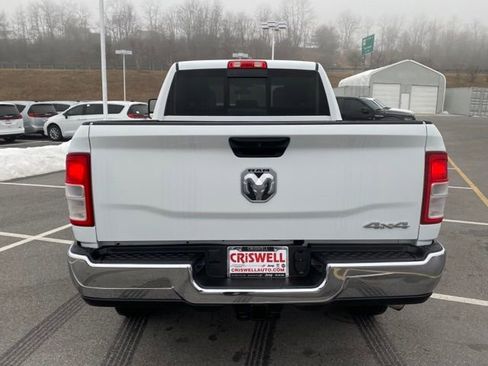 Used 2024 RAM 3500 Tradesman w/ Chrome Appearance Group AWD/4WD image 4