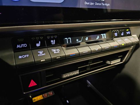 Used 2025 Toyota Camry XSE w/ Premium Plus Package image 18