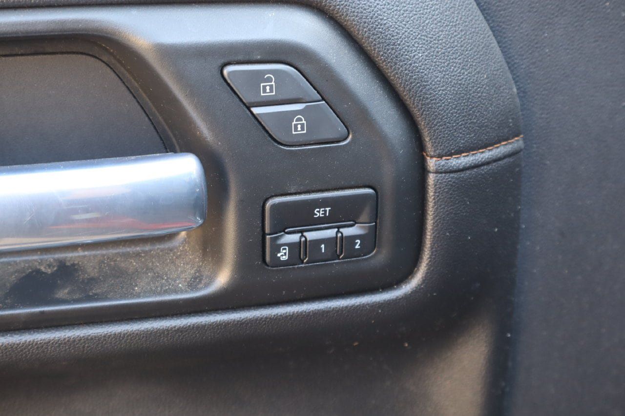 Used 2021 GMC Sierra 1500 AT4 w/ AT4 Premium Package AWD/4WD image 21