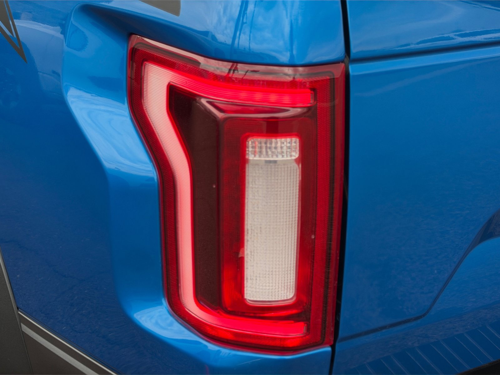 Used 2019 Ford F150 Raptor AWD/4WD image 32