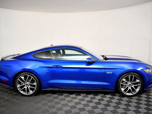 Used 2017 Ford Mustang GT Premium w/ Equipment Group 401A image 7