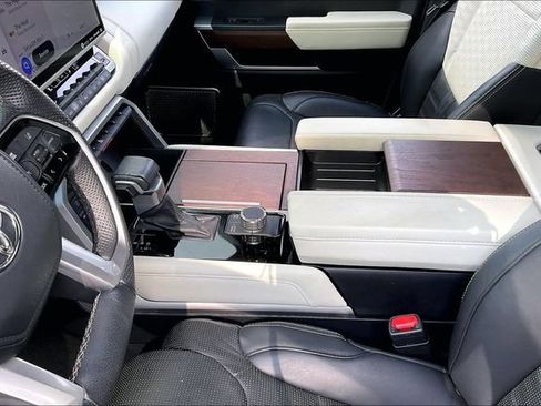 Used 2024 Toyota Sequoia Capstone RWD image 13