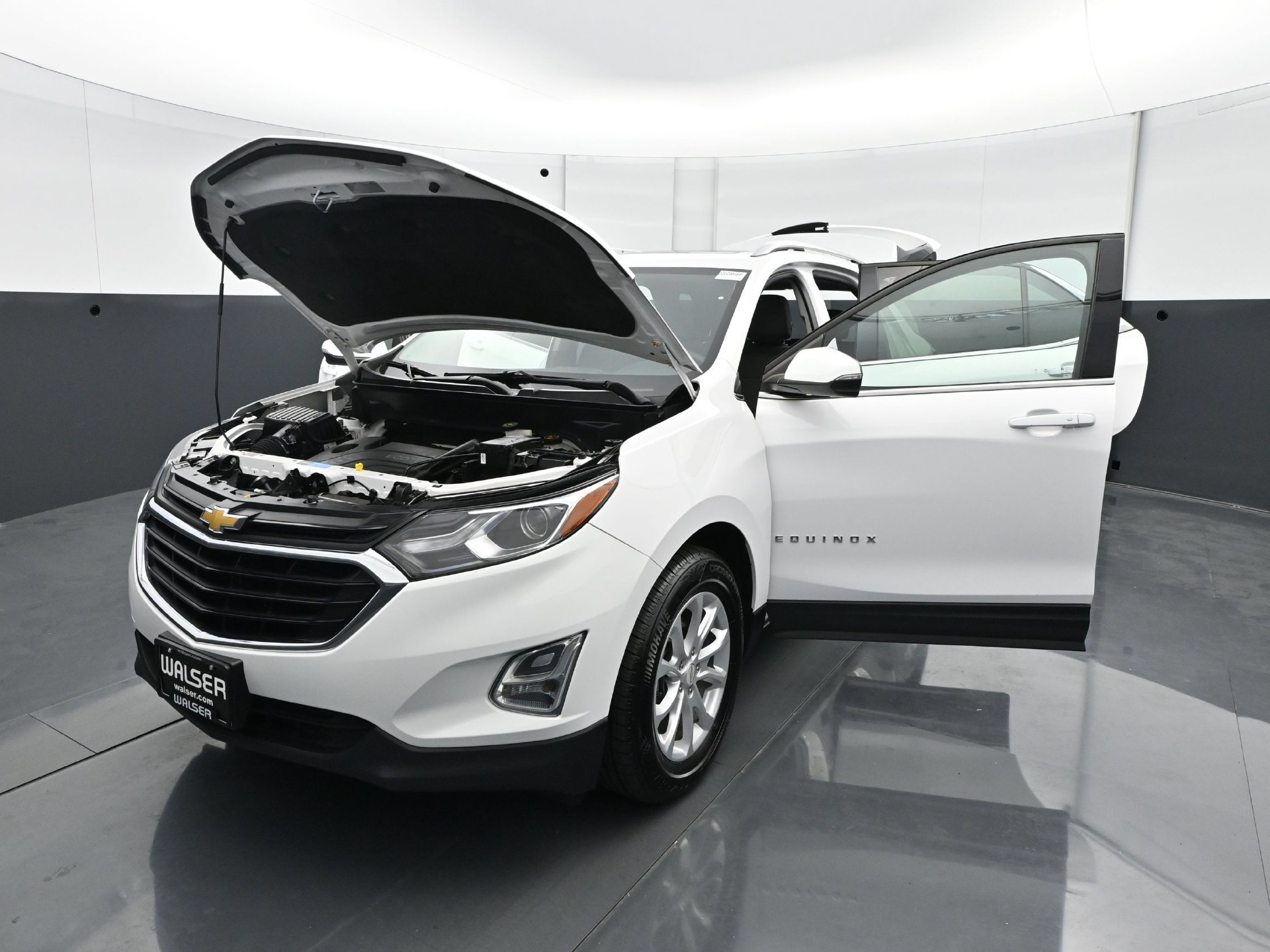 Used 2018 Chevrolet Equinox LT w/ Sun & Infotainment Package FWD image 30