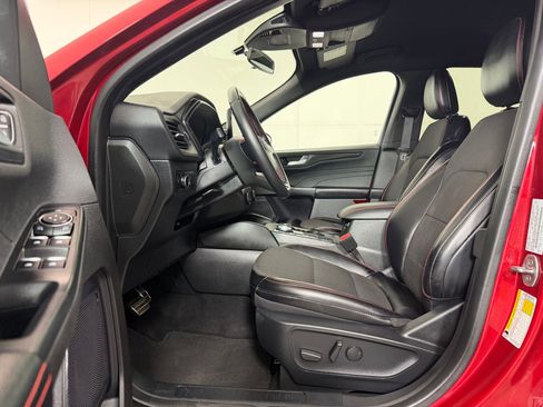 Used 2024 Ford Escape ST-Line AWD/4WD image 4