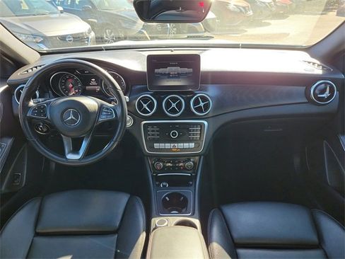 Used 2019 Mercedes-Benz GLA 250 4MATIC image 16