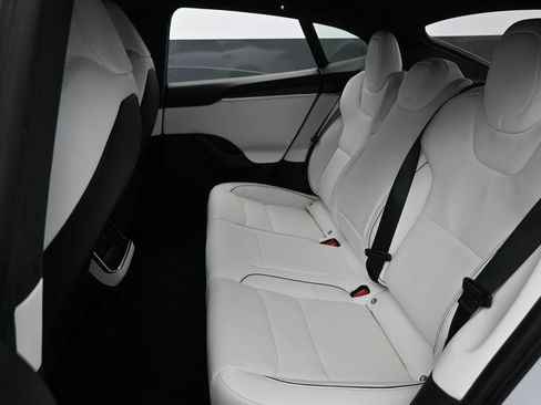 Used 2022 Tesla Model S Plaid AWD/4WD image 9