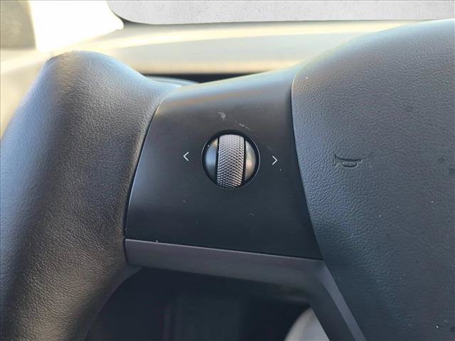 Used 2021 Tesla Model 3 Standard Range Plus RWD image 12