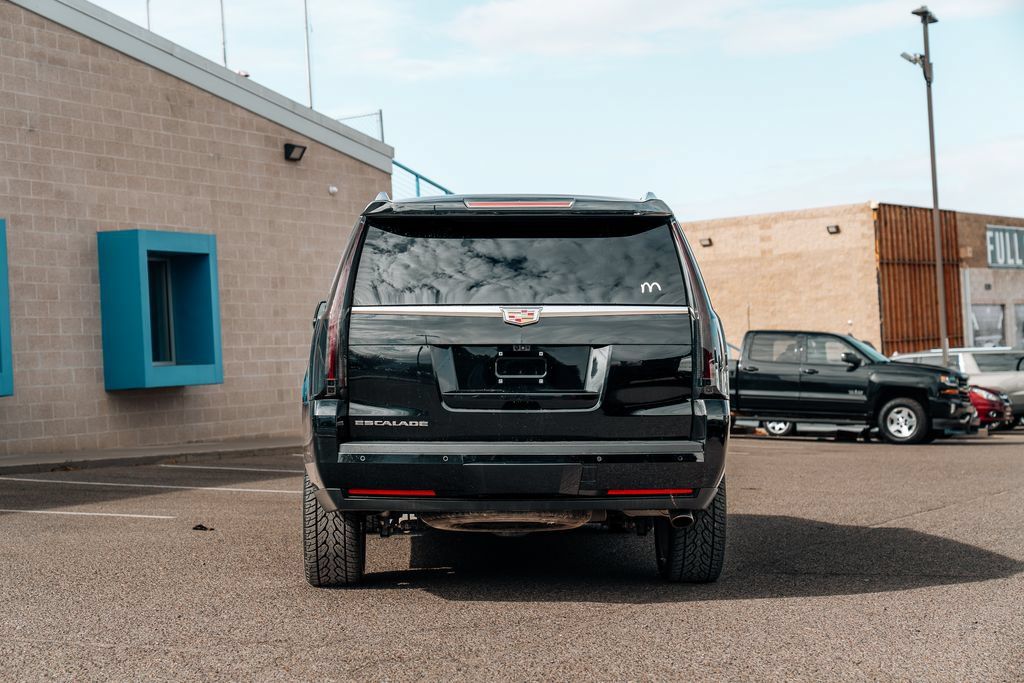 Used 2017 Cadillac Escalade Platinum AWD/4WD image 6