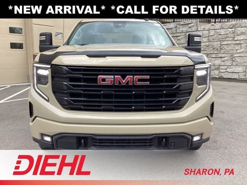 Used 2023 GMC Sierra 1500 Elevation AWD/4WD image 2