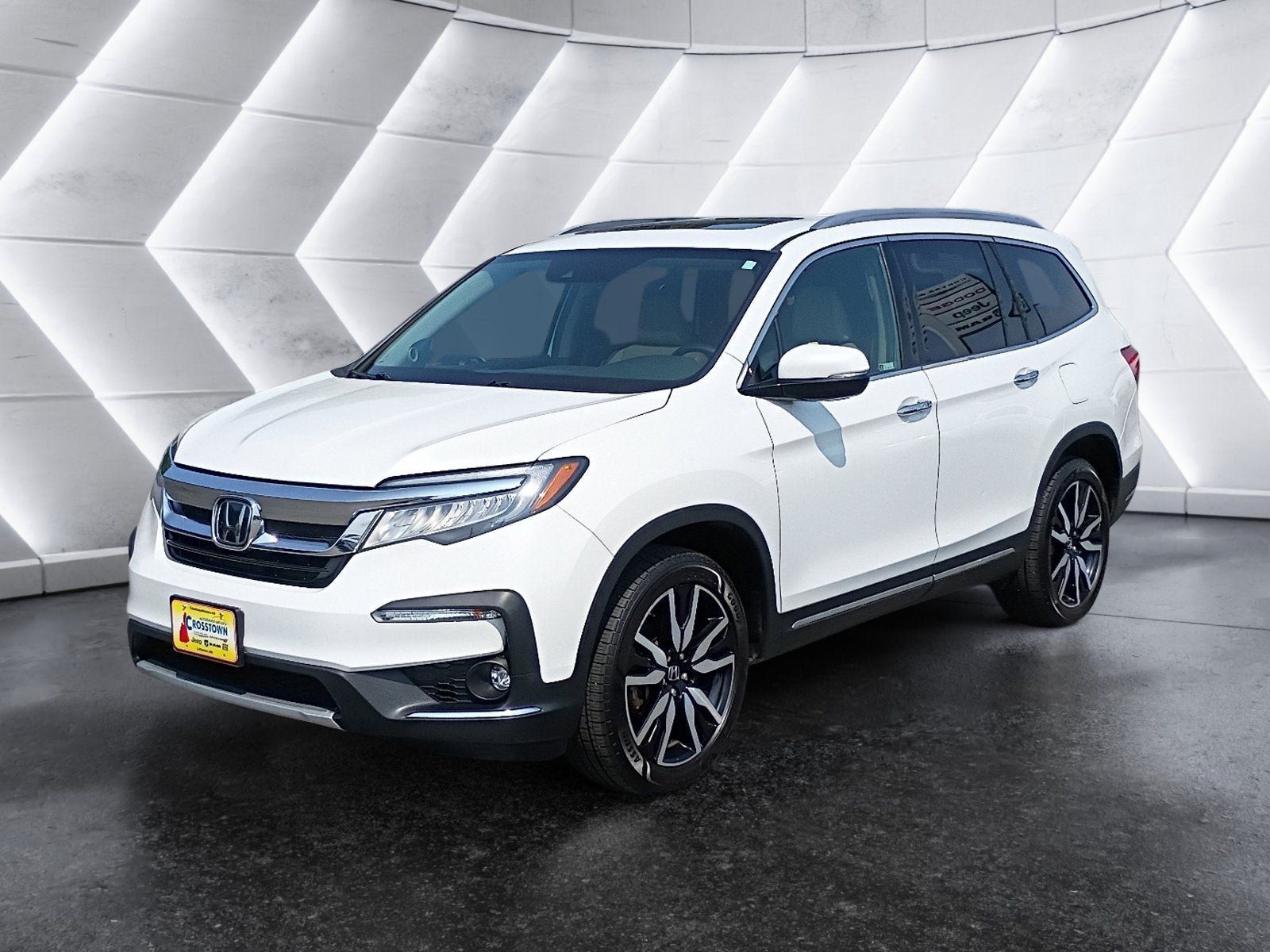 Used 2021 Honda Pilot Touring image 2