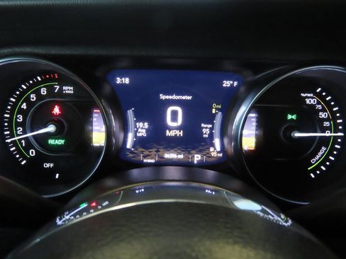 Used 2023 Jeep Wrangler Unlimited Sahara w/ Cold Weather Group image 22