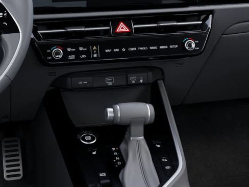 New 2025 Kia Niro EX image 23
