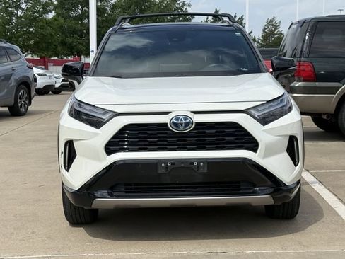 Used 2022 Toyota RAV4 XSE AWD/4WD image 8