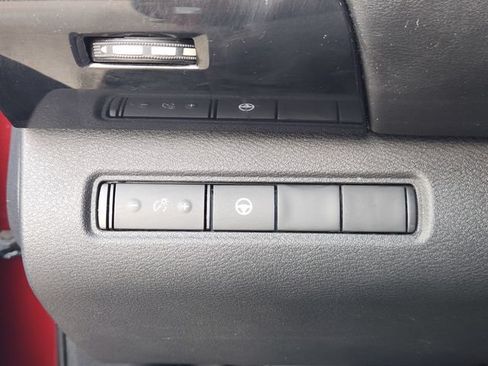Used 2022 Nissan Pathfinder SV FWD image 20