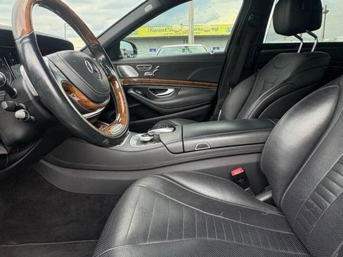 Used 2016 Mercedes-Benz S 550 4MATIC Sedan image 2