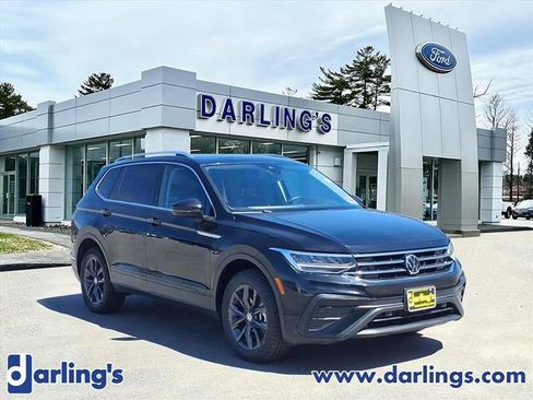 Used 2022 Volkswagen Tiguan SE w/ Panoramic Sunroof Package AWD/4WD image 3