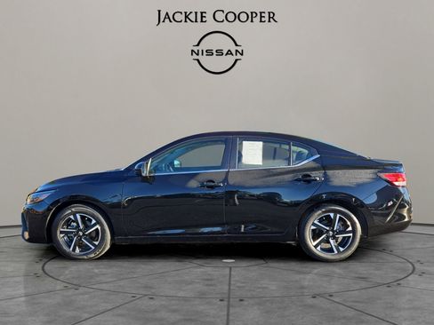 Certified 2024 Nissan Sentra SV image 2