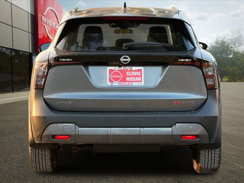 New 2026 Nissan Kicks SR image 8