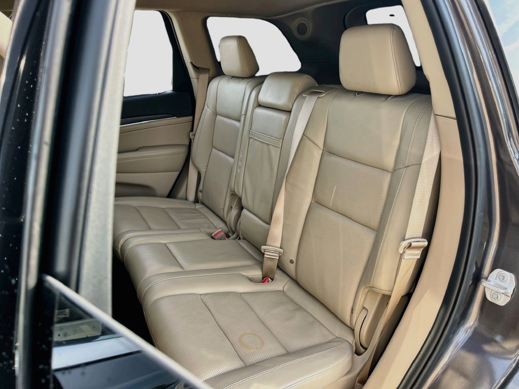 Used 2020 Jeep Grand Cherokee Limited w/ Luxury Group II RWD image 25