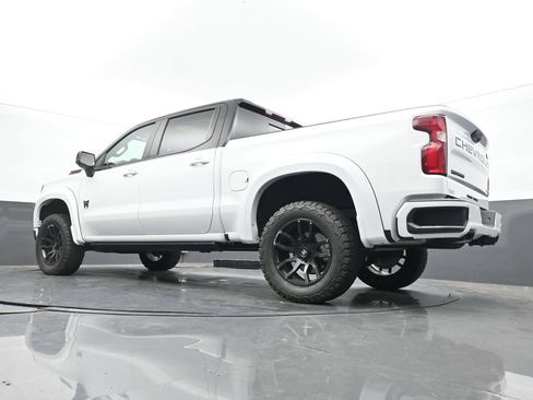 Used 2022 Chevrolet Silverado 1500 RST AWD/4WD image 56