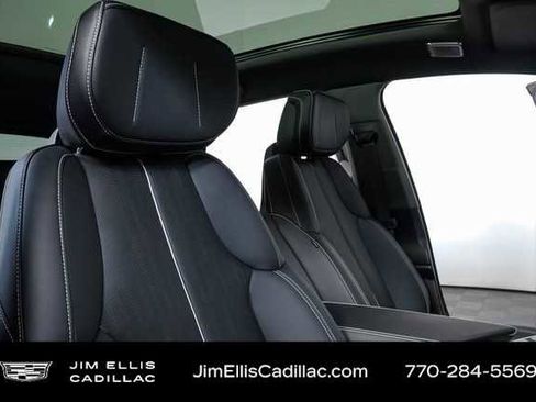 Certified 2025 Cadillac Optiq Luxury 2 w/ LPO, Floor Liner Package image 22