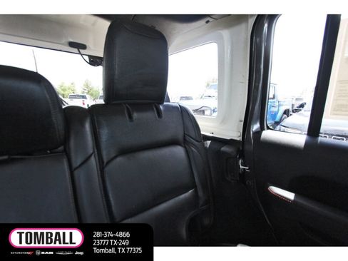Used 2021 Jeep Wrangler Unlimited Rubicon w/ Steel Bumper Group AWD/4WD image 12