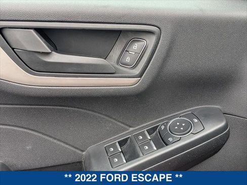 Certified 2022 Ford Escape SE FWD image 11