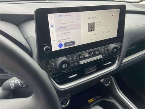 Used 2025 Toyota Grand Highlander XLE image 24