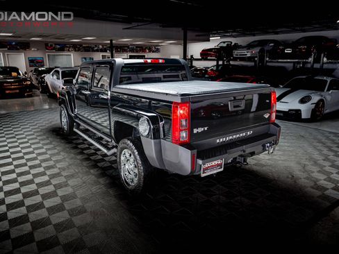 Used 2009 HUMMER H3T Alpha image 4