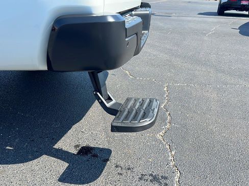 New 2026 Nissan Frontier S image 11