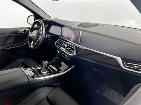 Used 2021 BMW X5 xDrive40i w/ Convenience Package image 29