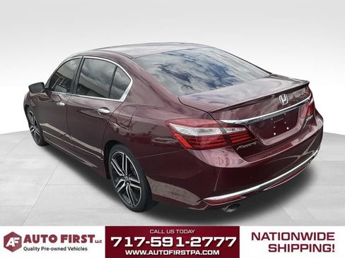 Used 2017 Honda Accord Sport image 3