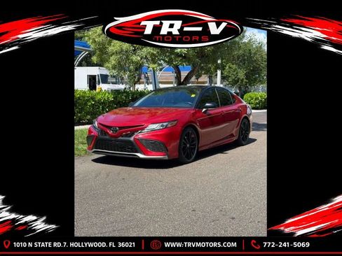 Used 2021 Toyota Camry XSE FWD image 1